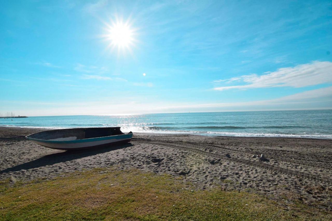 Letmalaga Cremades Beach Luaran gambar